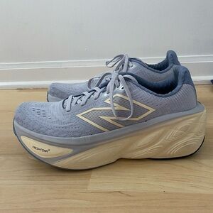 New Balance Fresh Foam x More v5 lilac-blue and off-white Athletic Shoes